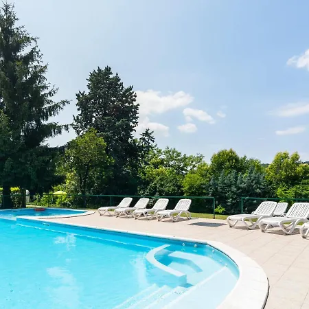 Belvilla By Oyo Golf A شقة