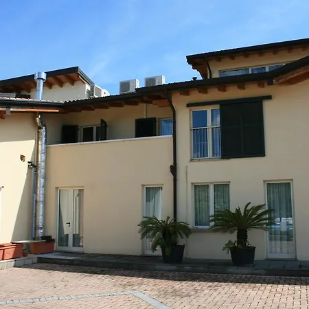 Belvilla By Oyo Golf A * سالو